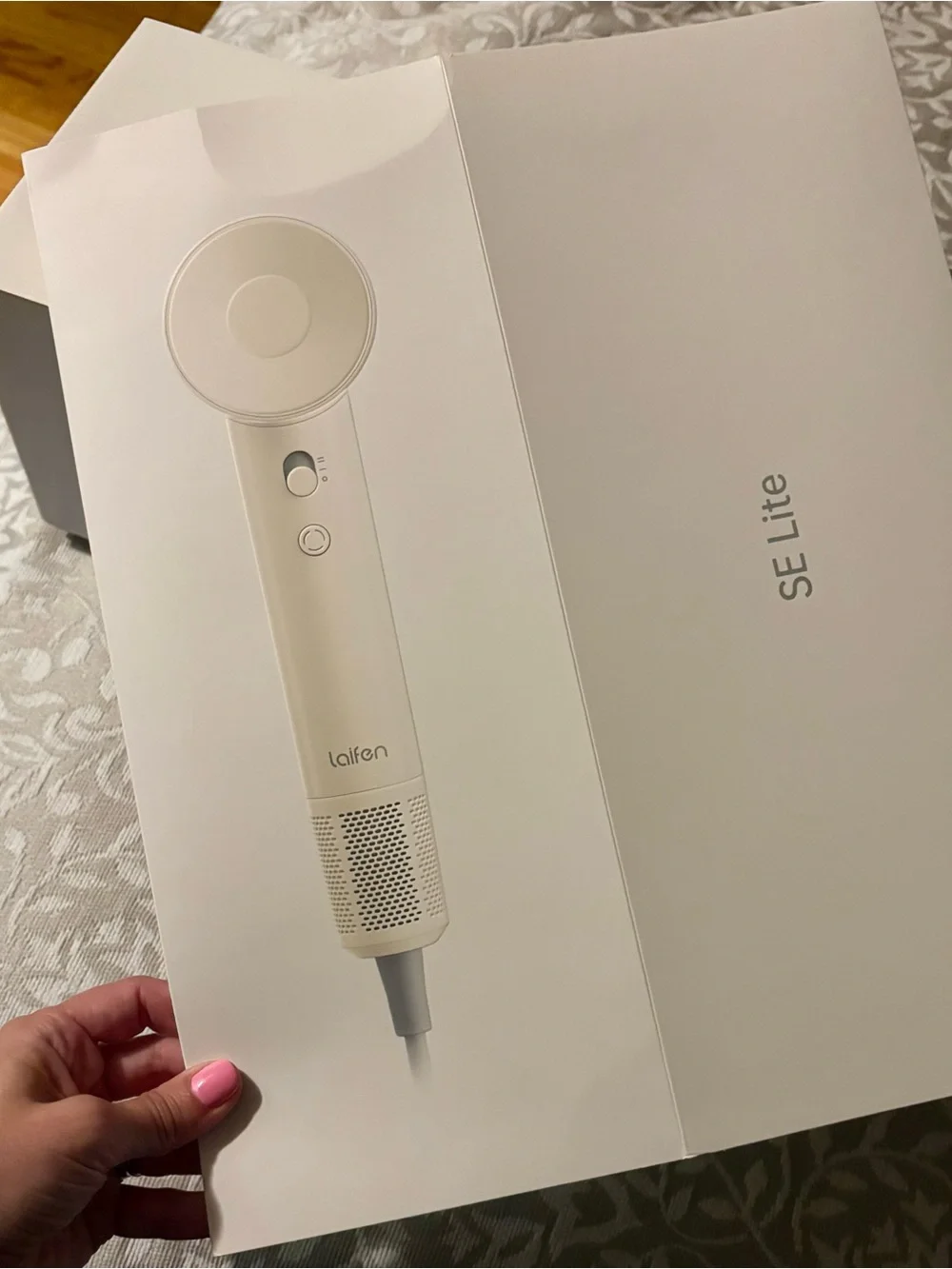 ✨ LAIFEN ✨ Like New Hair Dryer SE Lite With Box And 2 Nozzles Glossy Tan